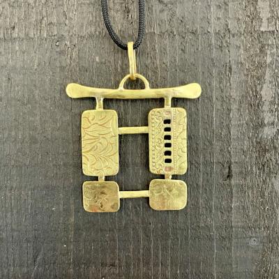 PENDENTIF 483