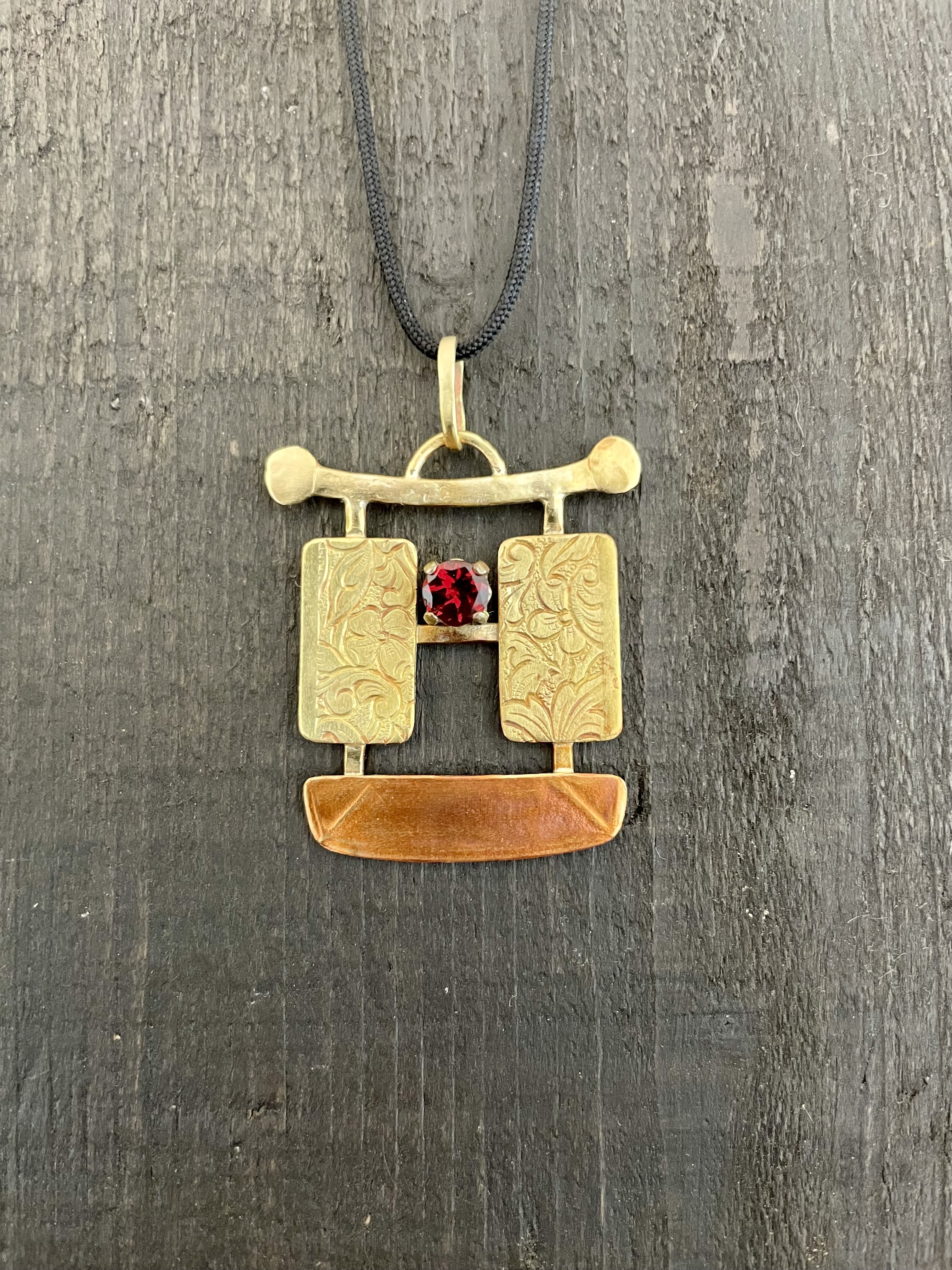 PENDENTIF 495