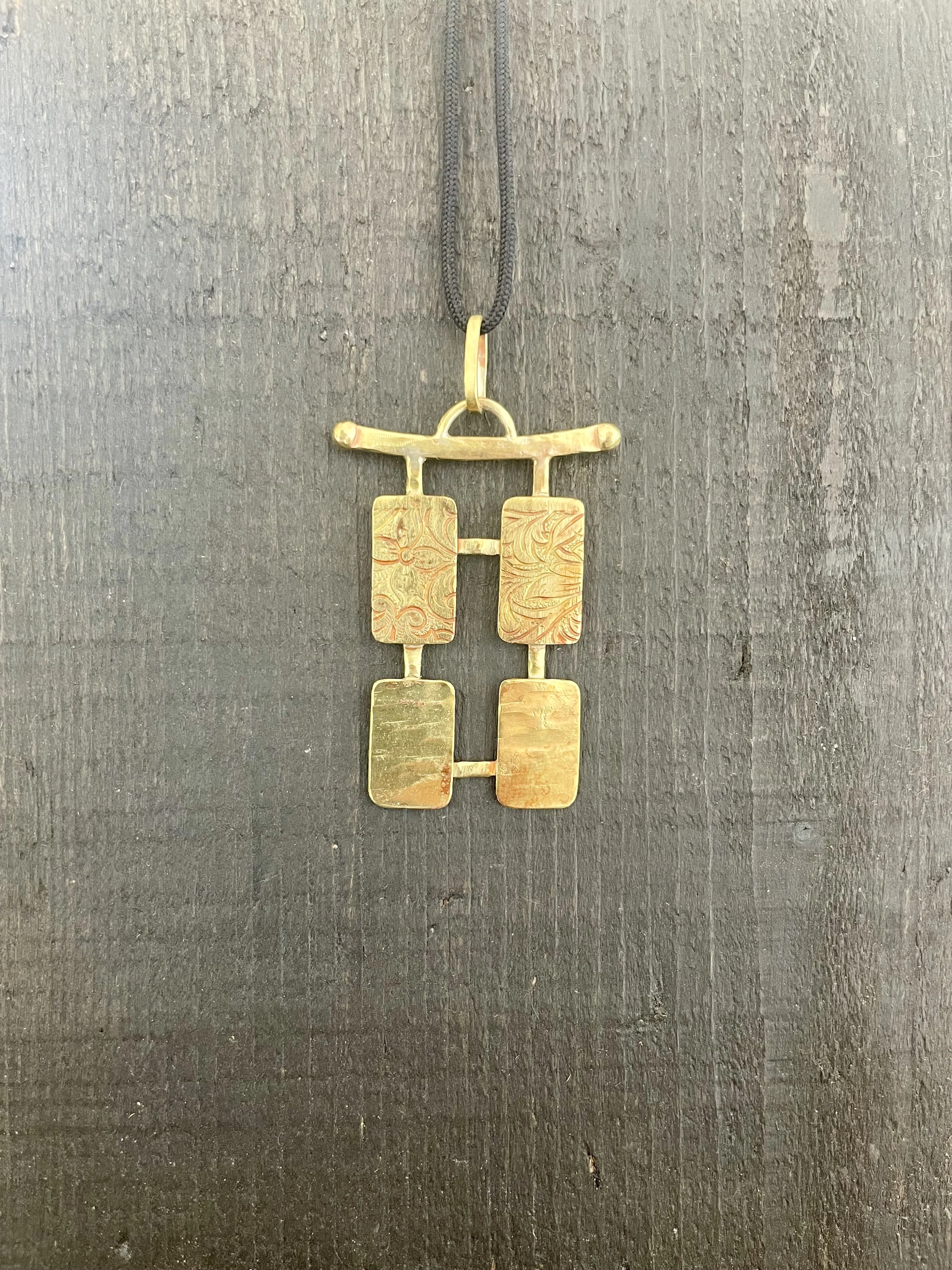 PENDENTIF 505