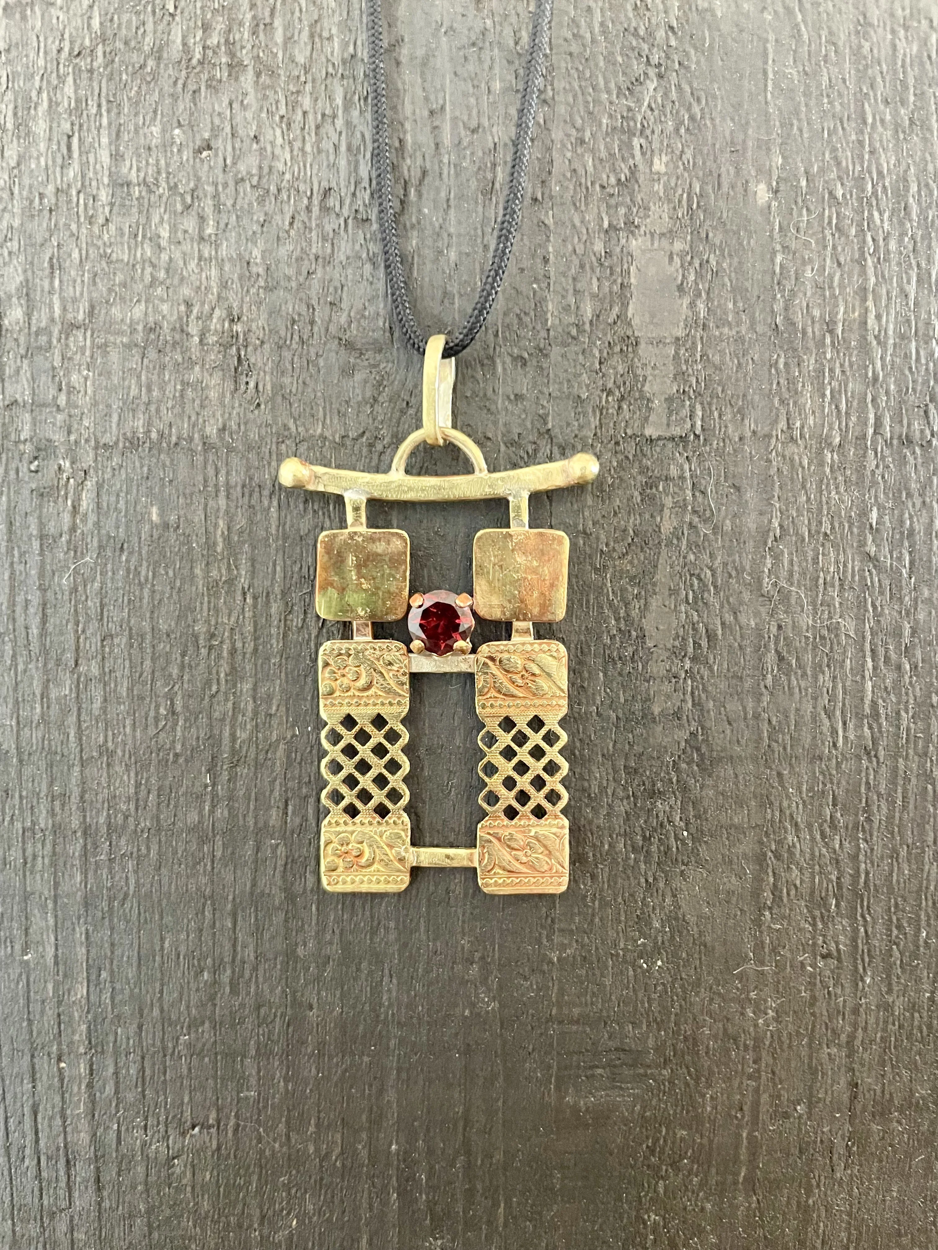 PENDENTIF 513