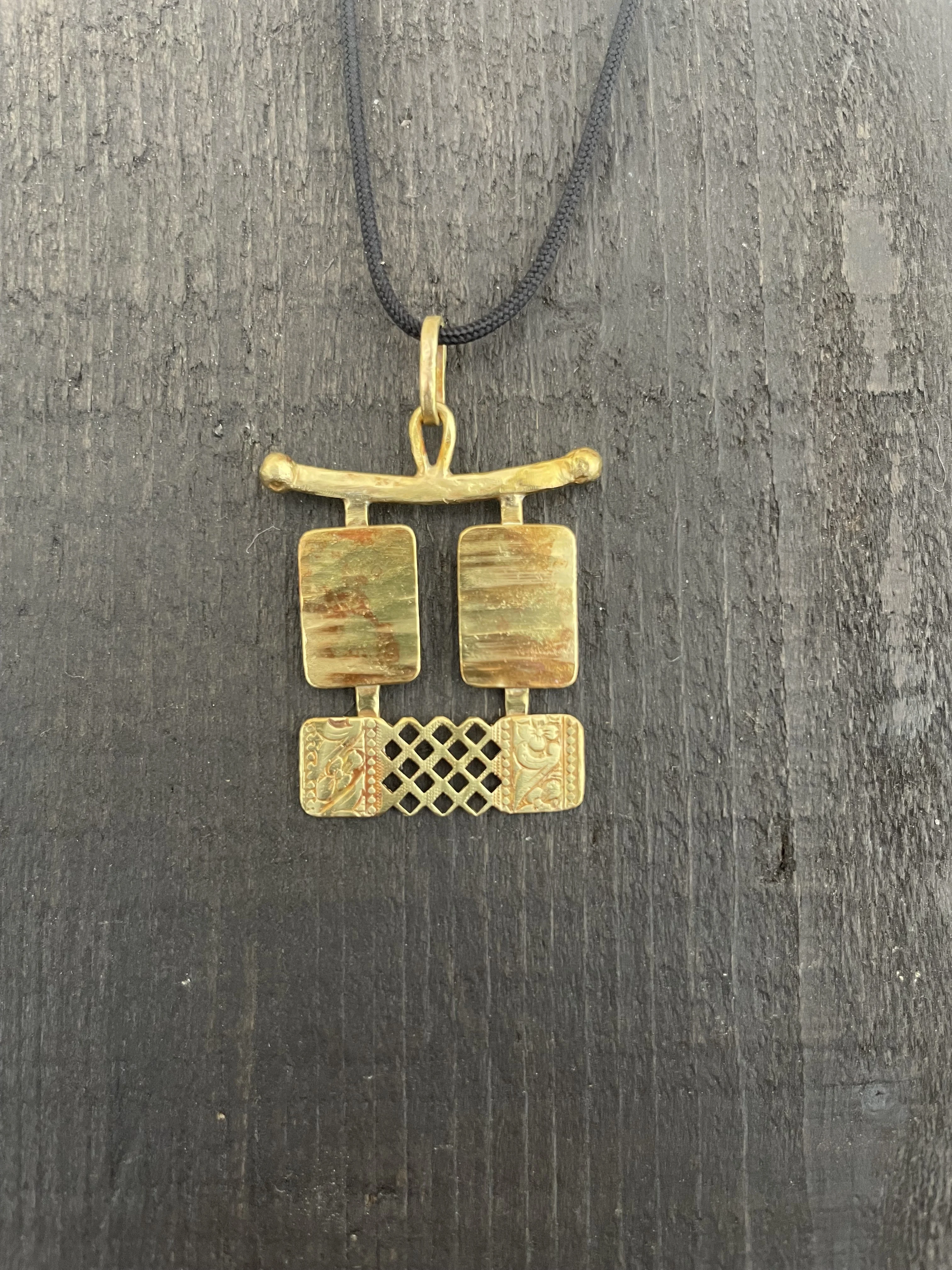PENDENTIF 514
