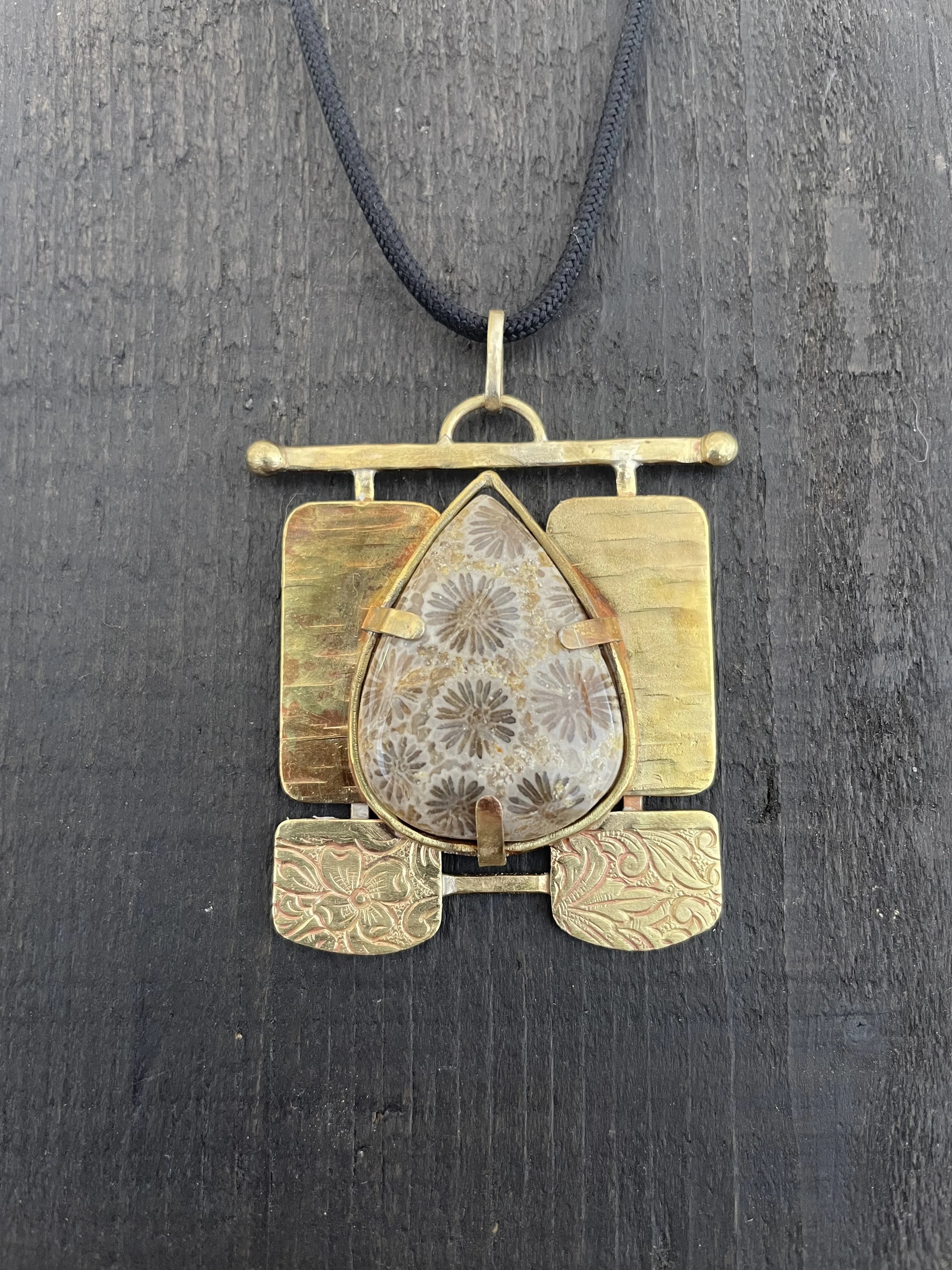 PENDENTIF 515