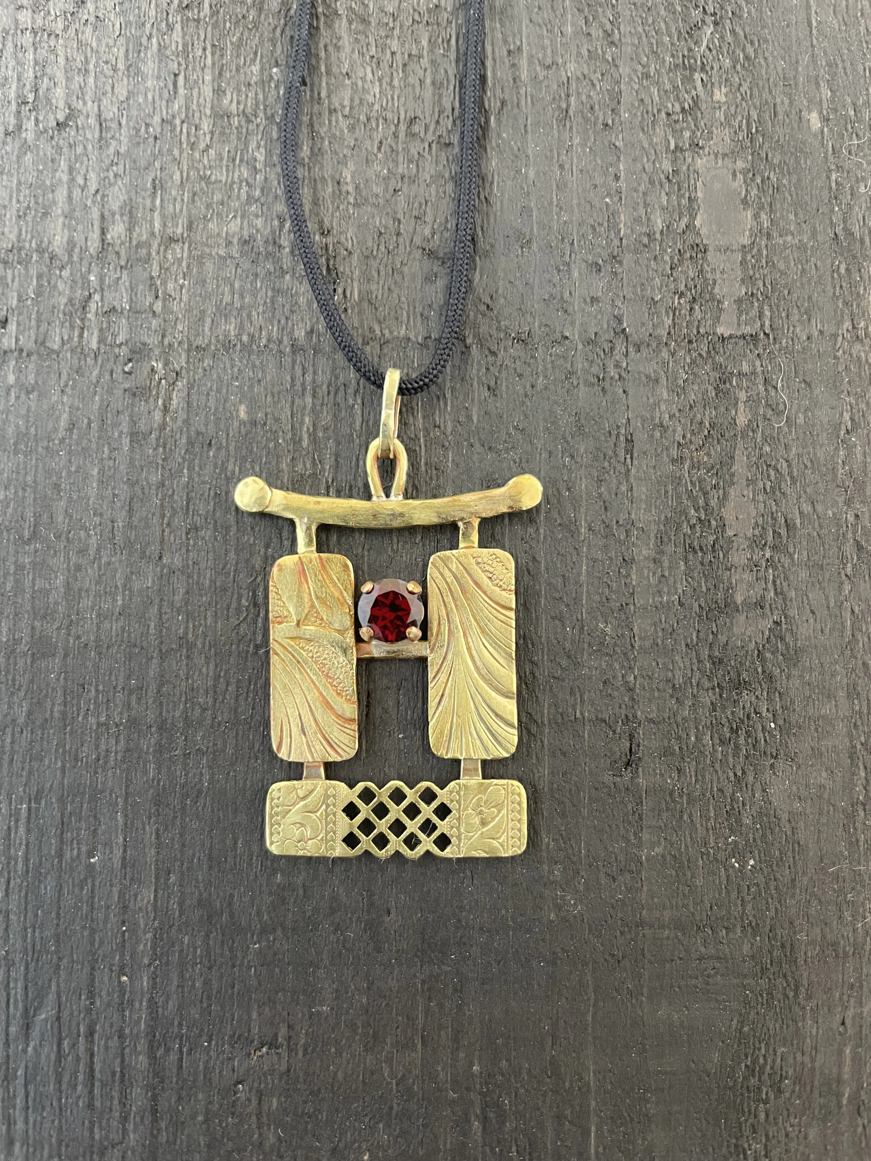 PENDENTIF 525