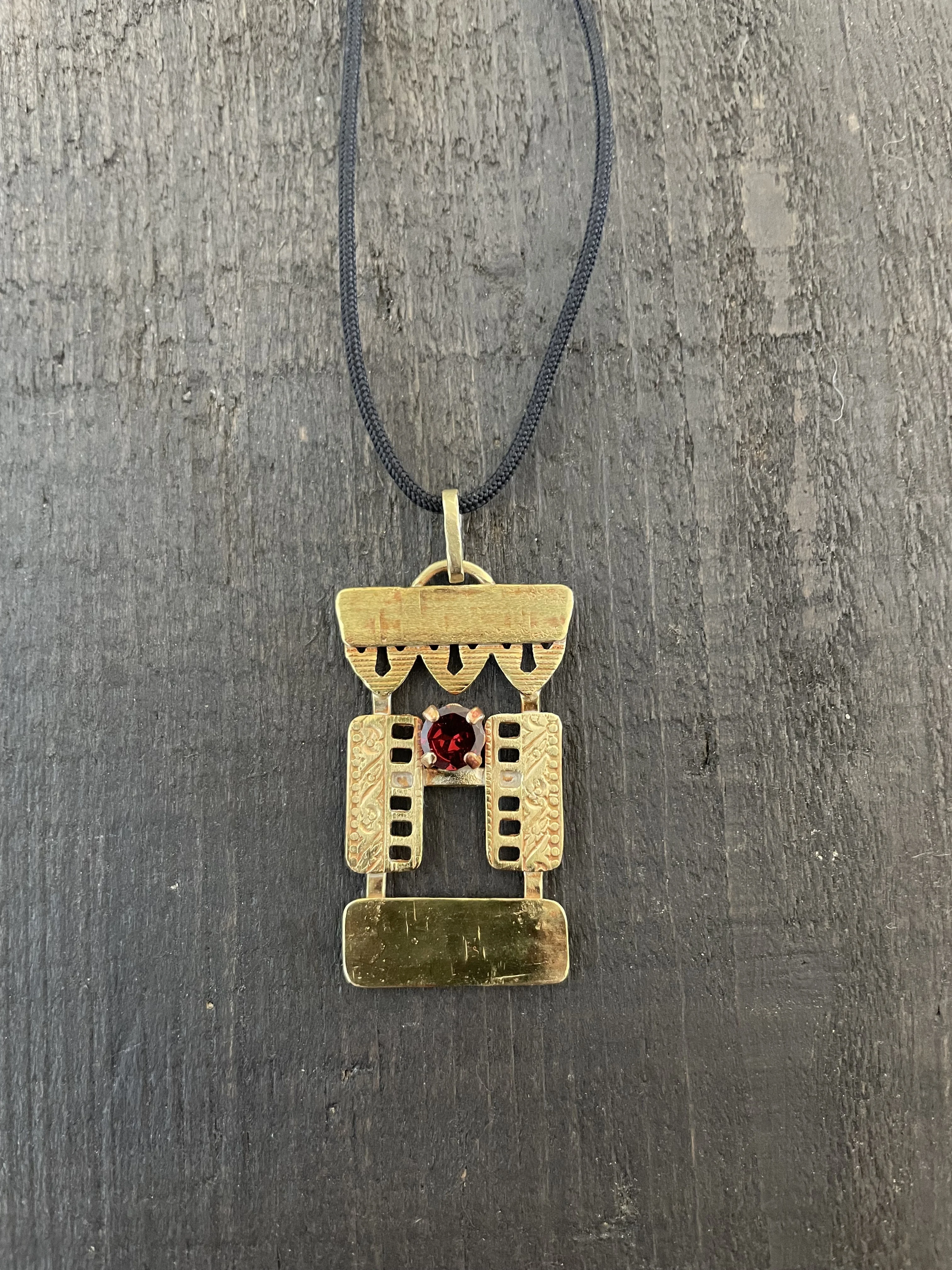 PENDENTIF 533