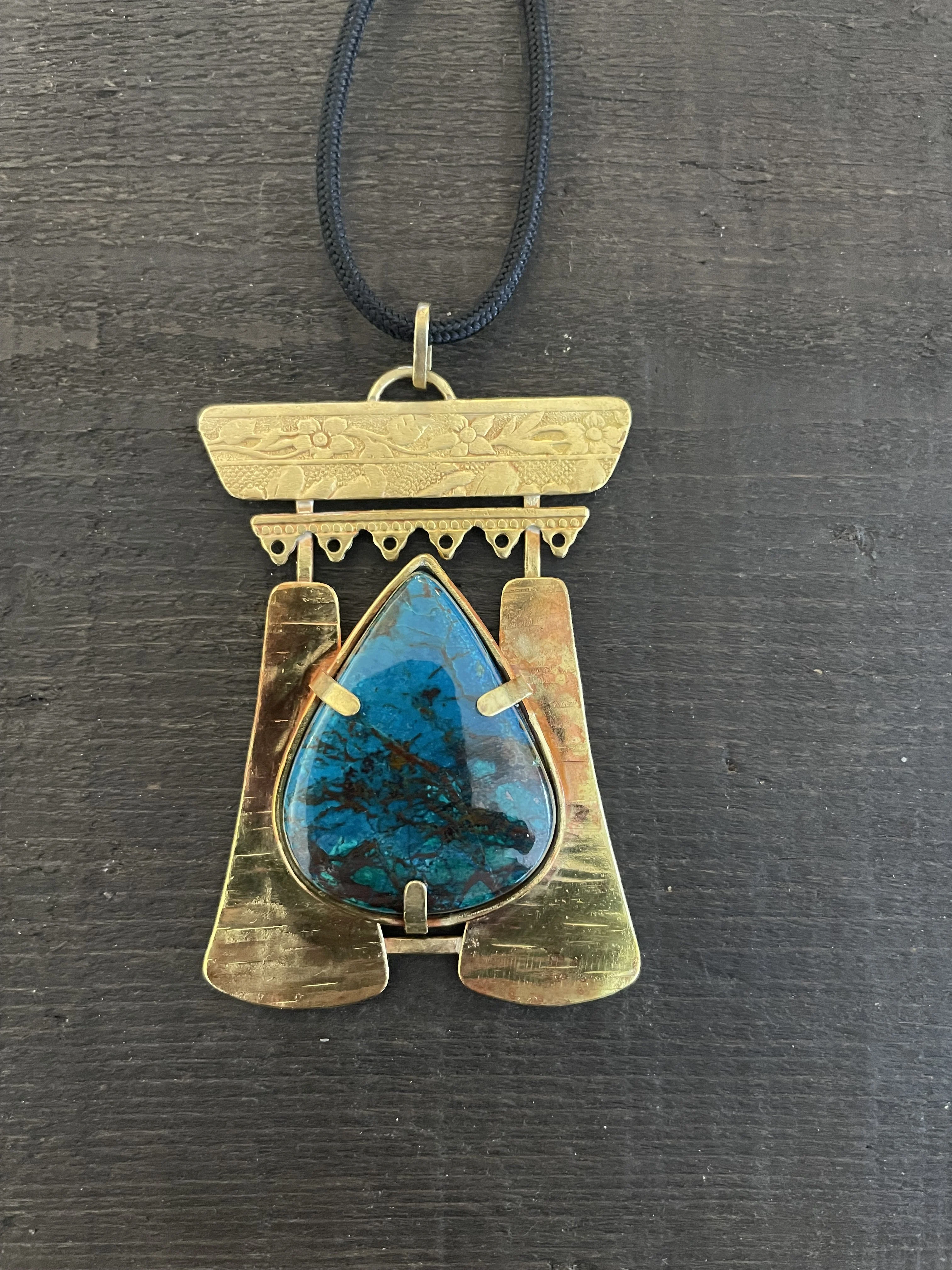 PENDENTIF 537