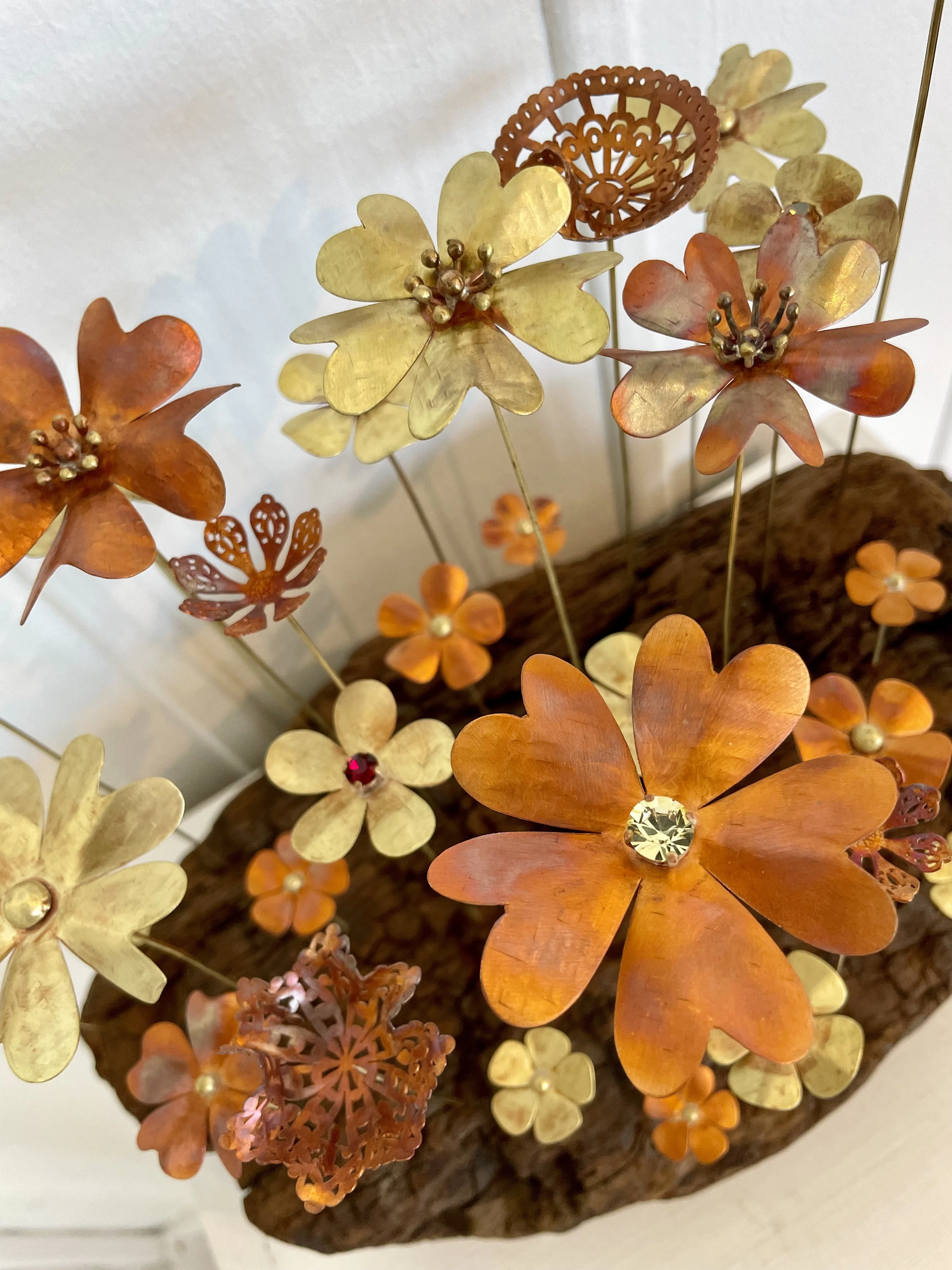 ÉCLOSION FLORALE ( Détails)