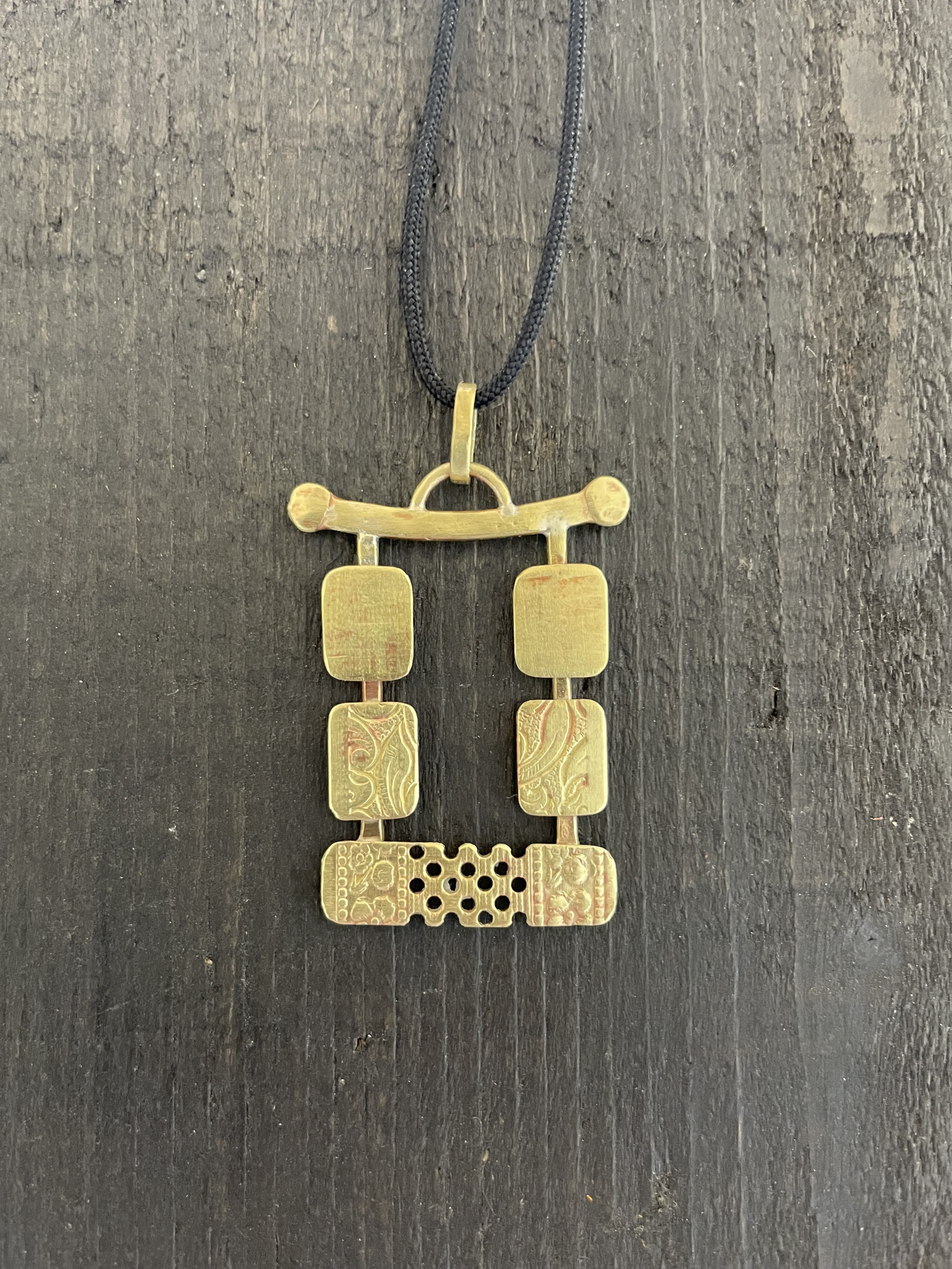 PENDENTIF 563