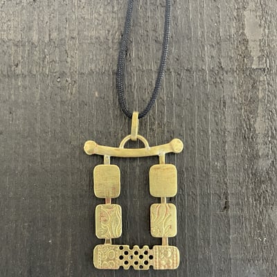 PENDENTIF 563